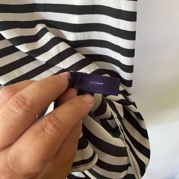 Eloquii Sleeveless Top Women's Plus Size 24 W Black Striped Lightweight NWT - Picture 7 of 10